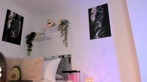 Snapshot of _alissonrose chatting on October 1, 11:03 pm Karo online show from October 1, 11:03 pm