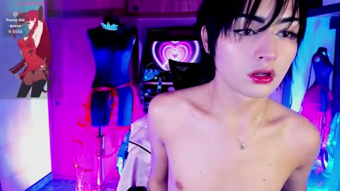 Angell Dustt  online show from February 20, 2:00 am