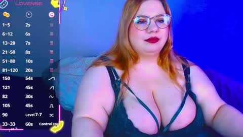 _ariaakashi_ online show from November 24, 8:24 am