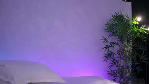 Arielle online show from March 2, 6:14 am