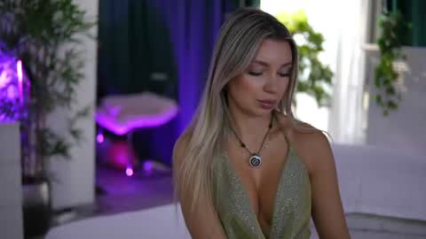 Arielle online show from June 26, 7:36 am
