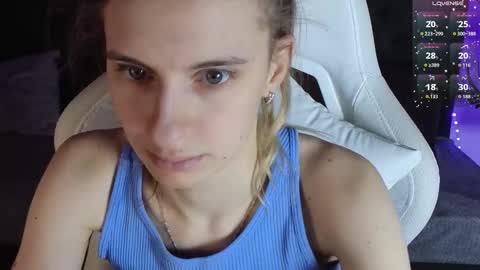 _ash_leyy_ online show from February 3, 2:53 am