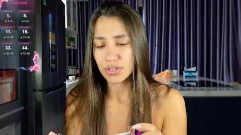 _aura_18 online show from February 1, 4:20 am