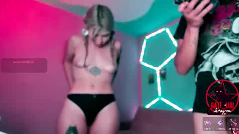 Lunita  online show from September 19, 6:28 am