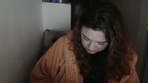 em online show from April 10, 4:40 am