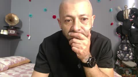 _bonnie__and_clyde online show from June 18, 8:36 pm