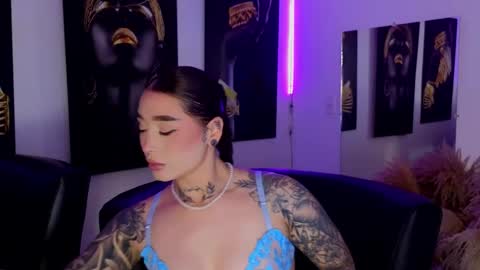 Brenna online show from December 22, 7:42 pm