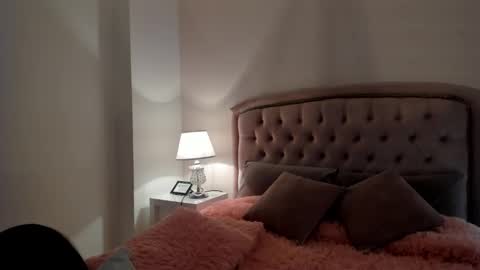 cailyn  online show from October 13, 9:06 pm