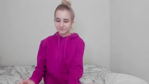   online show from February 8, 1:09 am