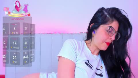 Carolina  online show from June 3, 5:29 pm