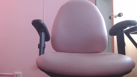 _chloe_harper_ online show from March 5, 4:57 pm