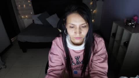 _chloe_harper_ online show from March 4, 3:26 pm