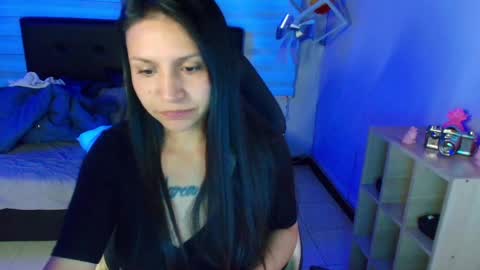 _chloe_harper_ online show from March 1, 3:49 pm