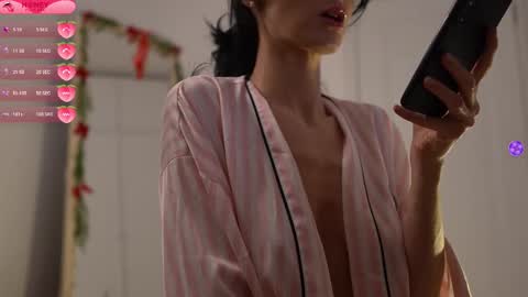 _cindy_rella_ online show from December 16, 4:35 pm