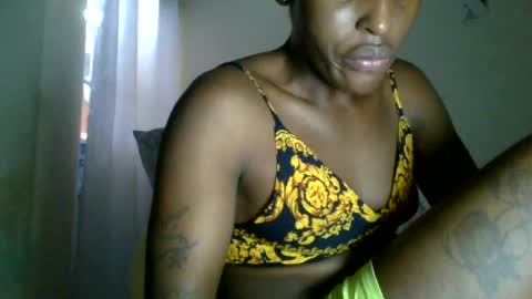 clara online show from June 15, 7:44 am