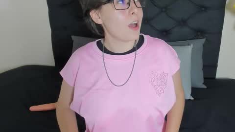 Darcy online show from March 18, 3:34 am