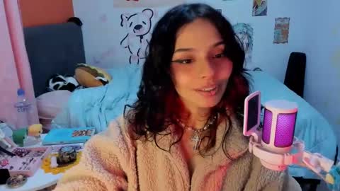 Snapshot of _dayanne_ chatting on February 13, 3:39 am Pao online show from February 13, 3:39 am