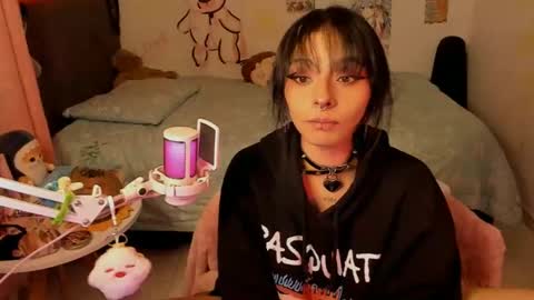 Snapshot of _dayanne_ chatting on October 30, 4:57 am Pao online show from October 30, 4:57 am