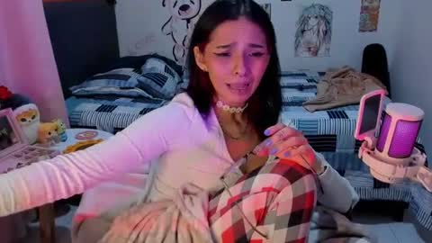 Snapshot of _dayanne_ chatting on December 6, 1:46 am Pao online show from December 6, 1:46 am