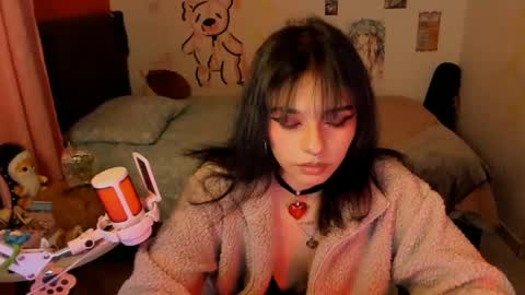 Snapshot of _dayanne_ chatting on October 13, 4:03 am Pao online show from October 13, 4:03 am