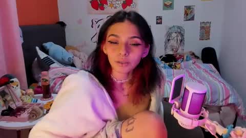 Snapshot of _dayanne_ chatting on December 3, 1:47 am Pao online show from December 3, 1:47 am