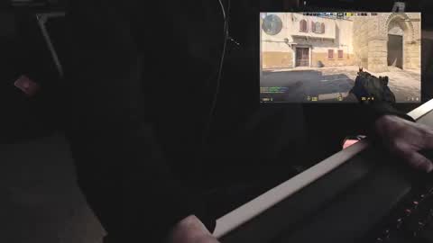 _dmc online show from December 25, 9:11 pm