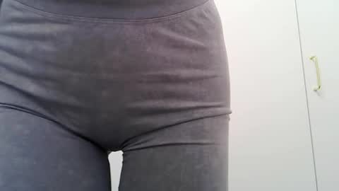 _domnatermsi online show from February 25, 6:33 pm