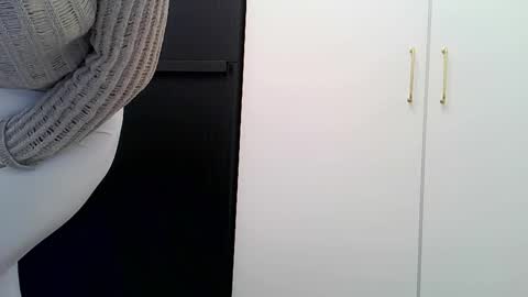 _domnatermsi online show from February 15, 9:59 pm