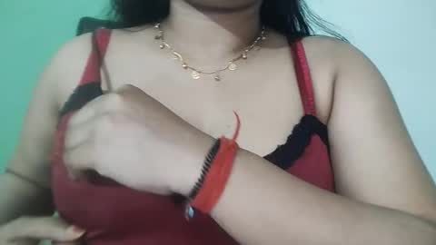 _dreamgirl_0 online show from February 27, 3:37 pm