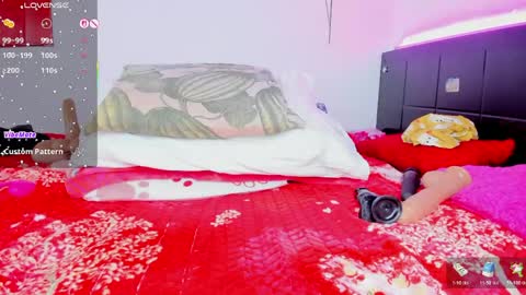 _dulcefuego online show from April 24, 12:40 pm