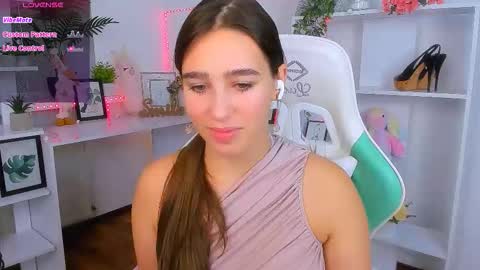 Lizzy  online show from October 27, 11:27 pm