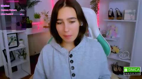 Lizzy  online show from December 15, 9:55 pm