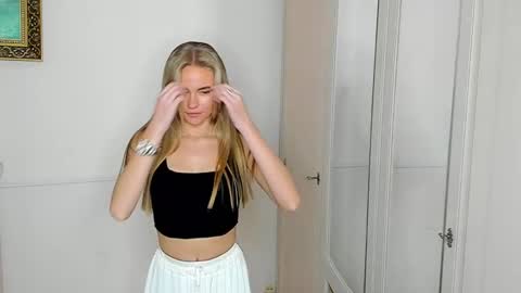 _emerald_heart_ online show from January 31, 5:53 pm