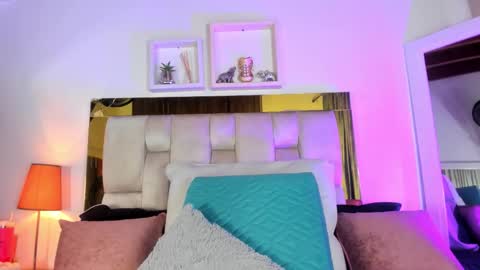 Isabella online show from October 11, 12:43 pm