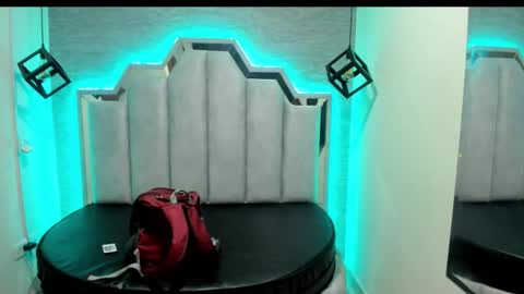 Emily  online show from October 7, 11:28 am