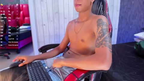 _erick_j online show from February 20, 8:44 pm