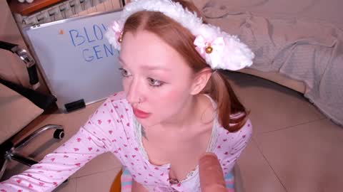 Snapshot of _fieryflash_ chatting on January 12, 5:54 pm Lola 3  online show from January 12, 5:54 pm