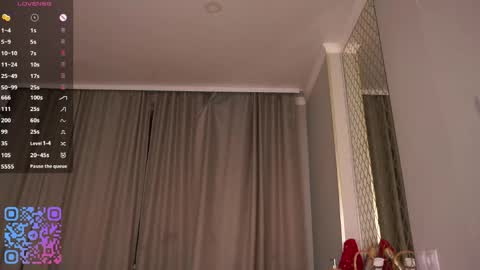 Emily online show from May 18, 5:30 pm