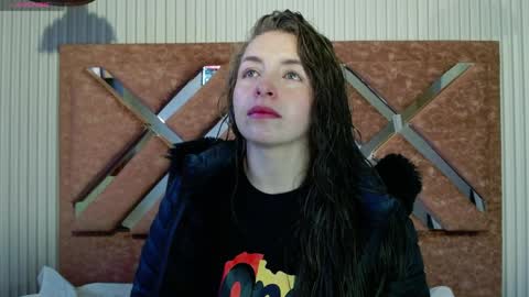 Isa online show from April 5, 11:29 am