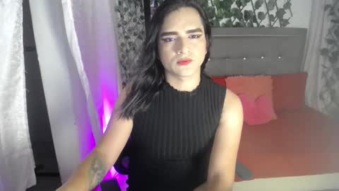 Ivone online show from January 6, 8:02 pm