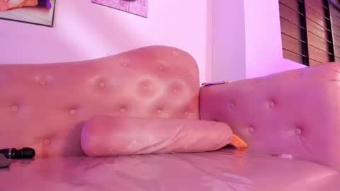 _julisweet_ online show from November 14, 4:31 pm