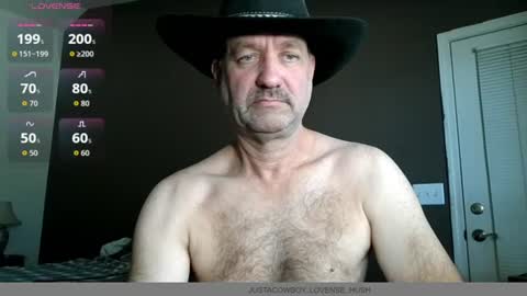 Wyatt online show from July 28, 8:23 pm