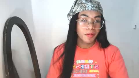 _karie_ online show from October 7, 1:40 pm