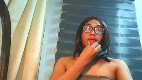 _karie_ online show from June 6, 6:52 am