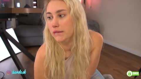 Kate online show from January 18, 3:54 pm