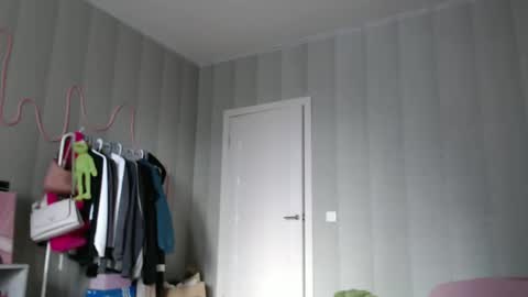 katemiller online show from March 6, 4:30 am