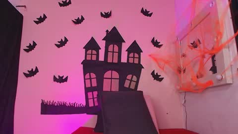 Kendall online show from October 23, 12:17 pm