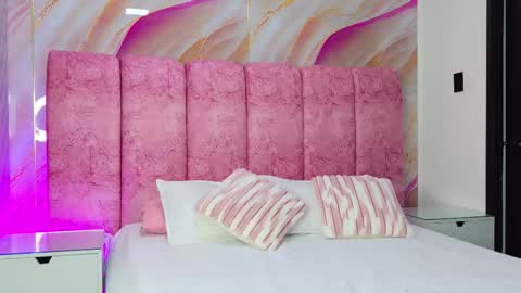 Kendall online show from March 16, 11:58 am