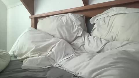 Kiwi online show from February 4, 8:35 pm