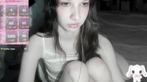  kuro  online show from April 10, 4:44 pm